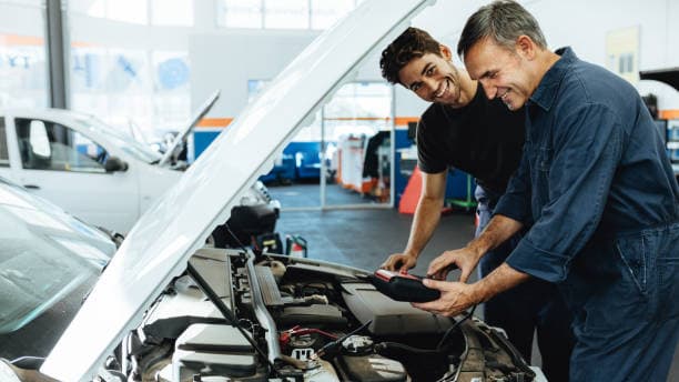 Professional mobile car repair in Dubai